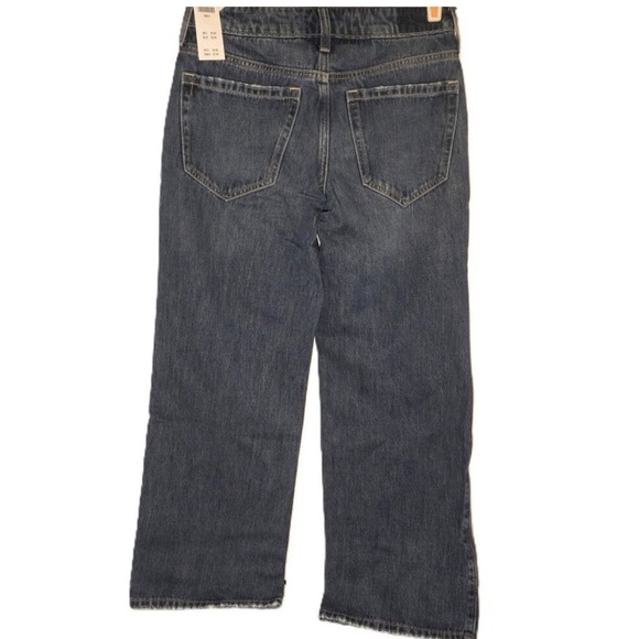 NWT HOLLISTER LOW-RISE RIPPED MEDIUM WASH BAGGY JEANS
SIZE US WOMENS 000-S(W23s) - Picture 7 of 8